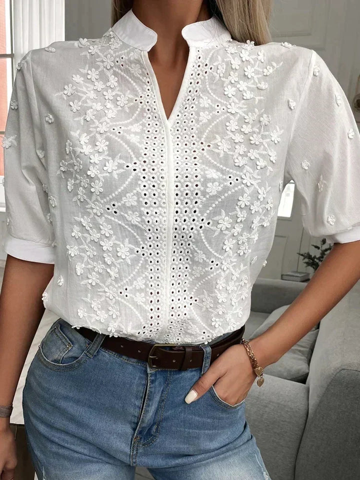 Sophie™ | Luxuriöse Bestickte Bluse – Für elegante Raffinesse und stilvollen Komfort